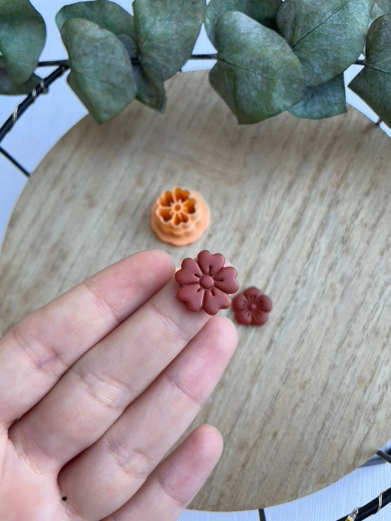 Polymerclay Cutter Embossed Flowers
