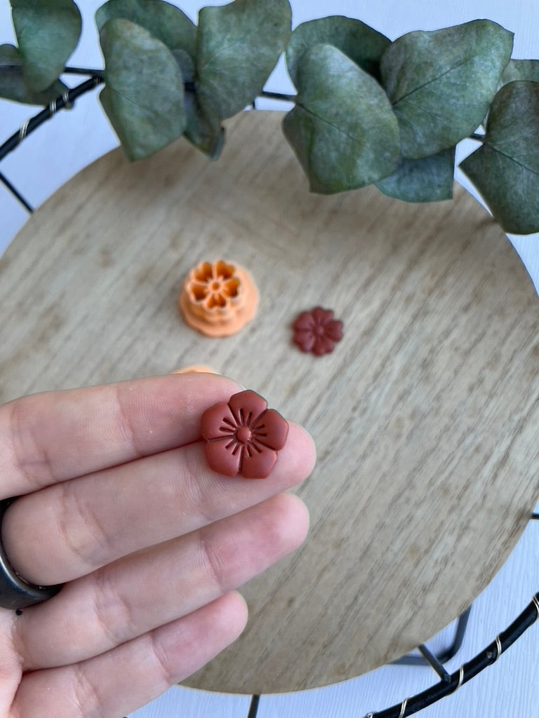 Polymerclay Cutter Embossed Flowers
