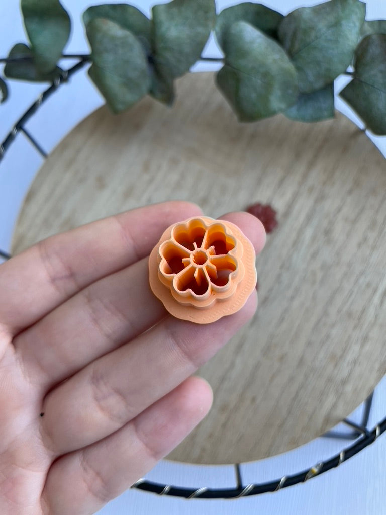 Polymerclay Cutter Embossed Flowers