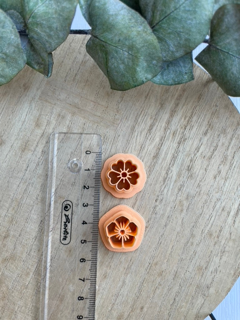 Polymerclay Cutter Embossed Flowers
