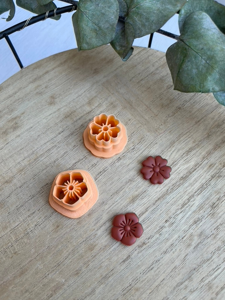 Polymerclay Cutter Embossed Flowers