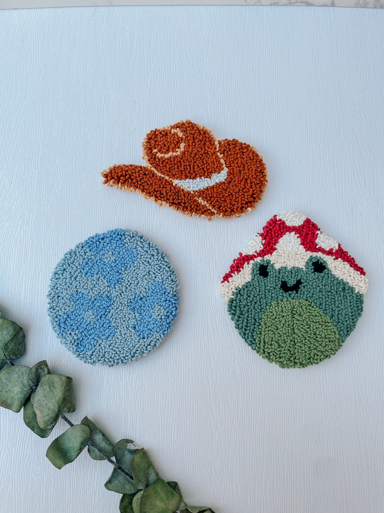 Mug Rug | Tassenteppich Cowboyhut | Frosch mit Pilzhut | Flowers