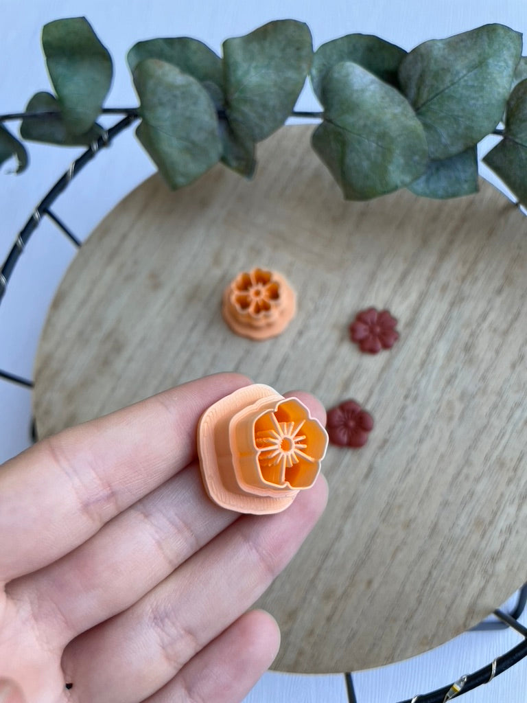 Polymerclay Cutter Embossed Flowers