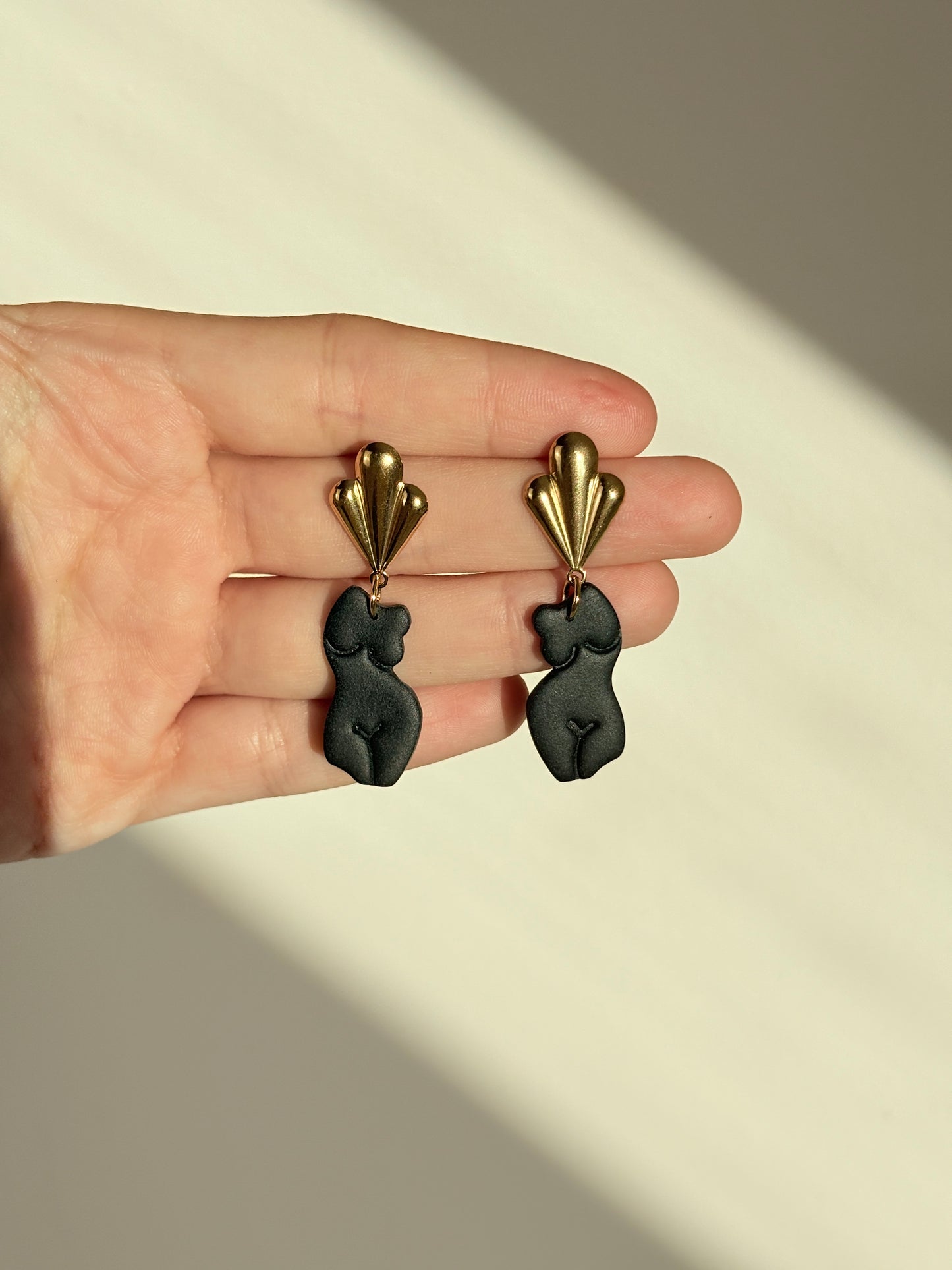 Polymer clay earrings | Lightweight earrings | Female body