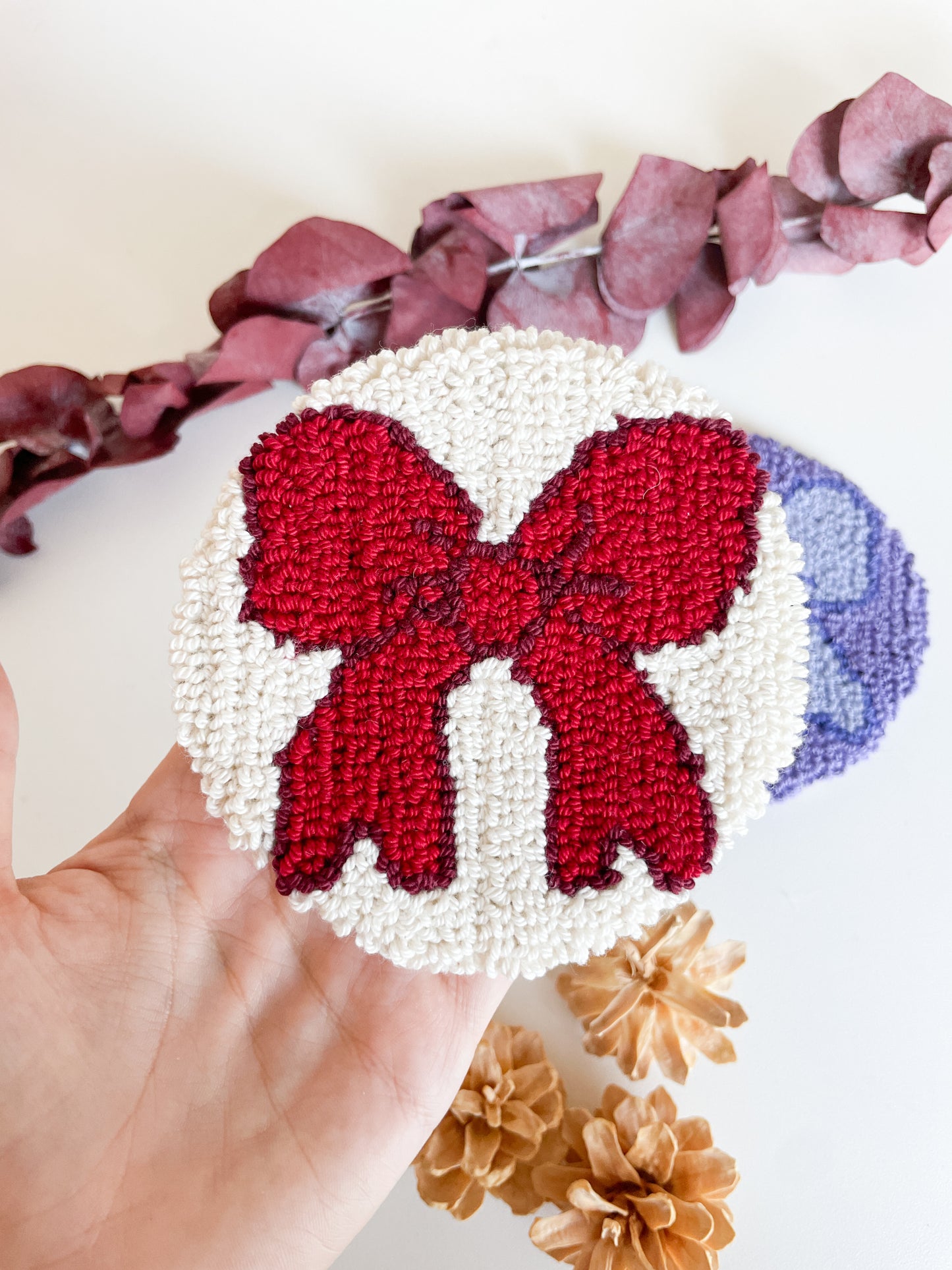 Mug Rug | Tassenteppich Schleife