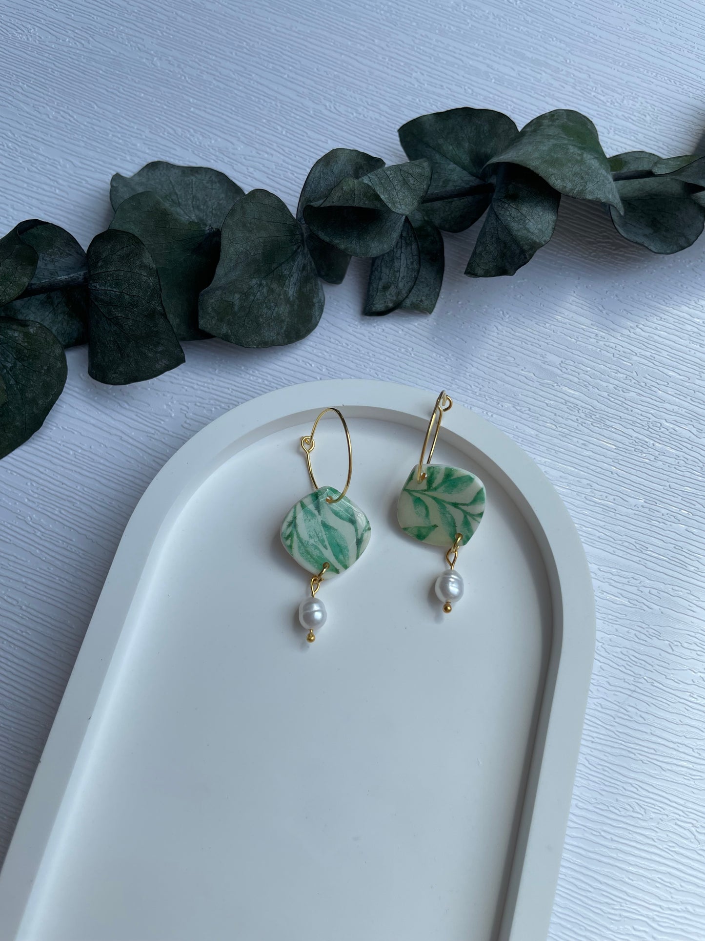 Polymerclay Earrings | Leaves pattern with Pearl