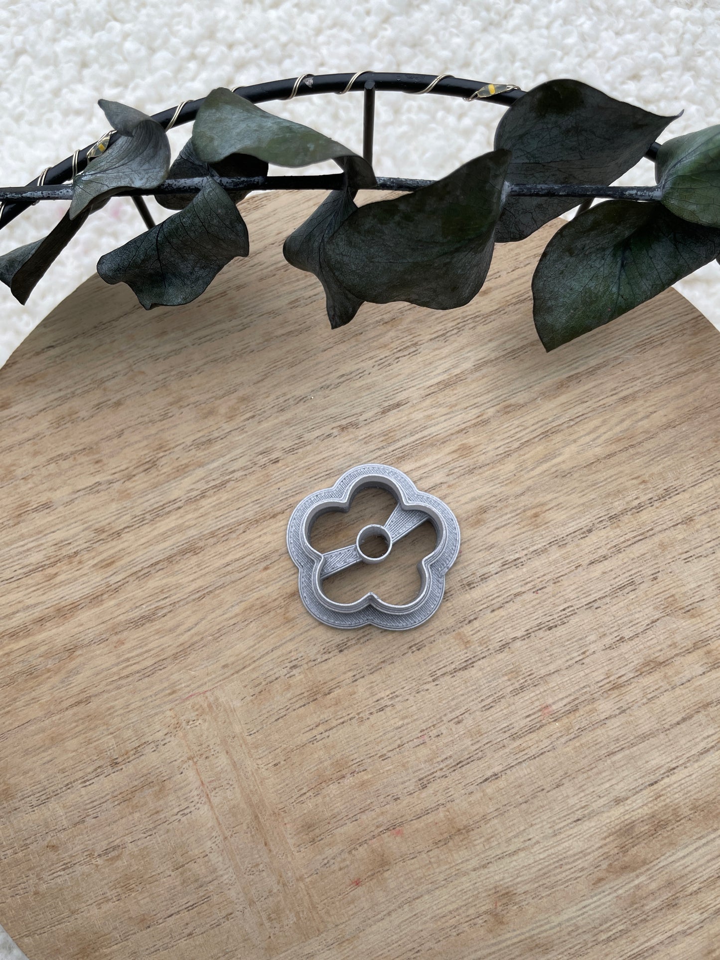 Clay Cutter Blume