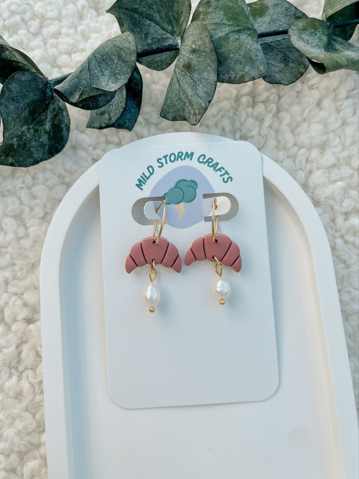 Polymerclay Earrings | Crossaint with freshwater pearls