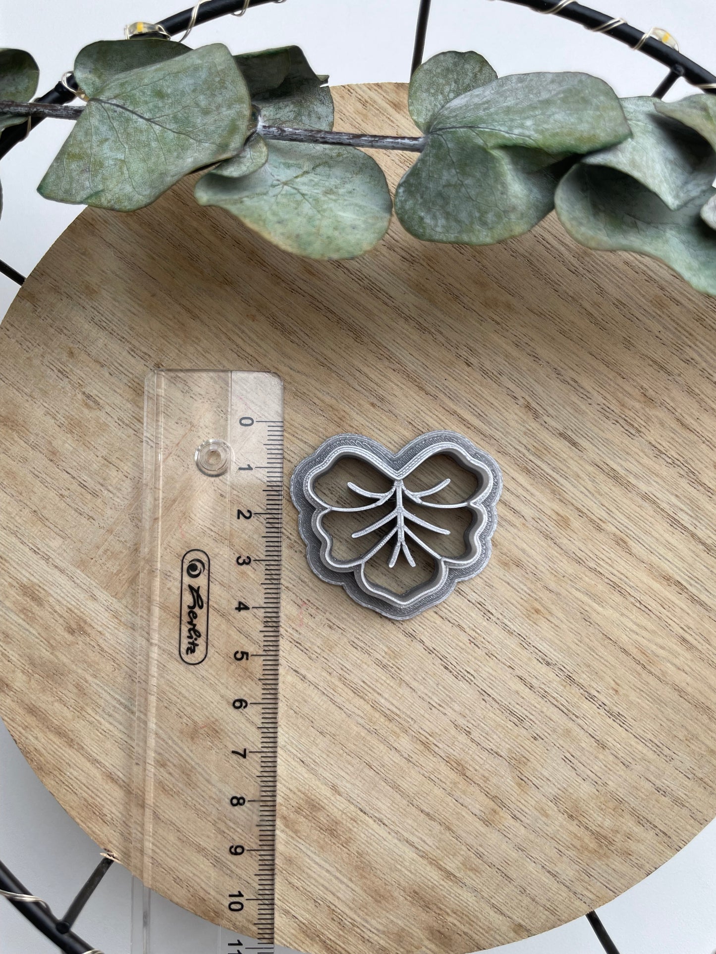 Clay Cutter Hawaii Flower
