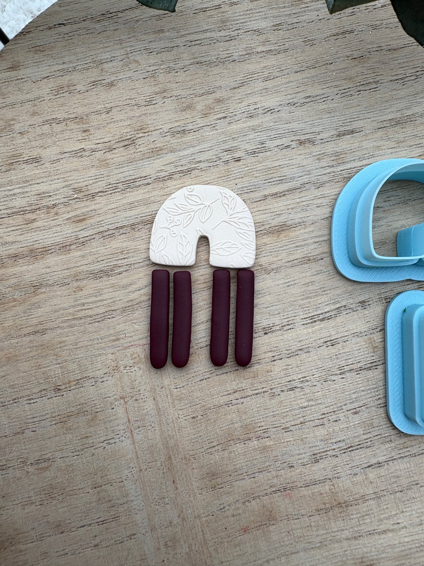 Polymer clay cutter hanger