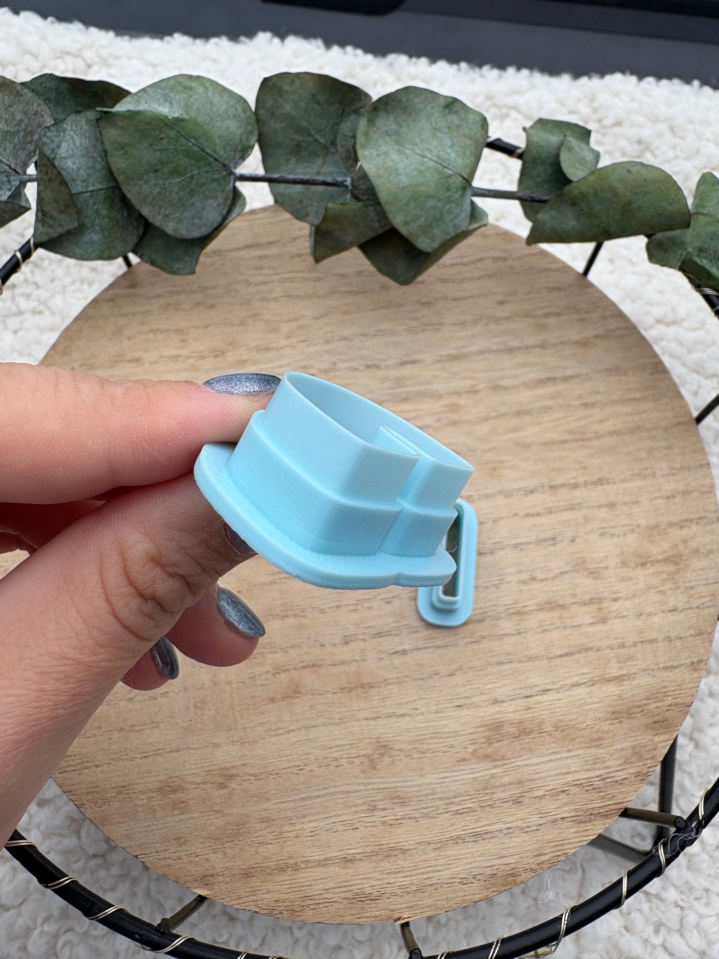 Polymer clay cutter hanger