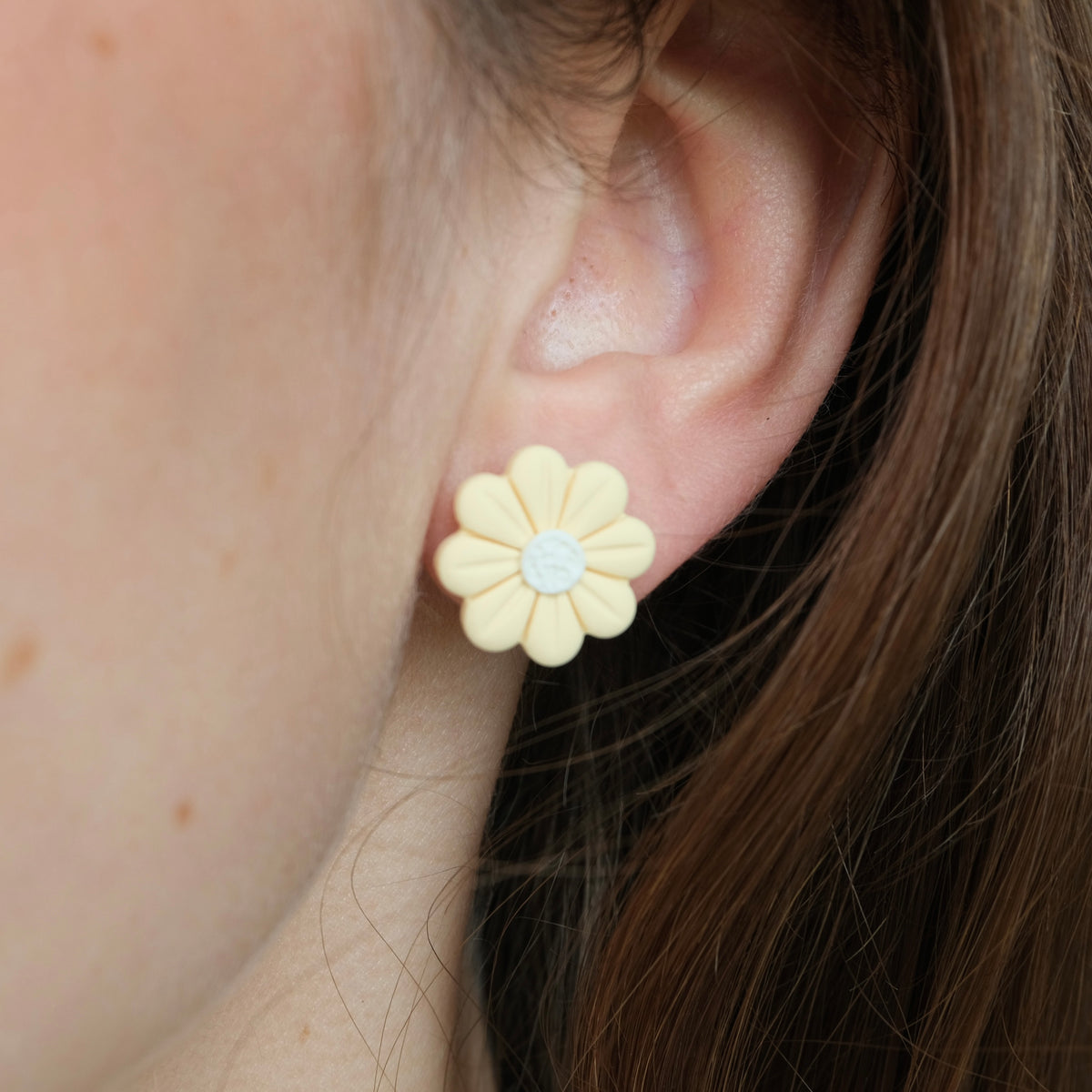 Clay Earrings | Buttergelbe Blumen