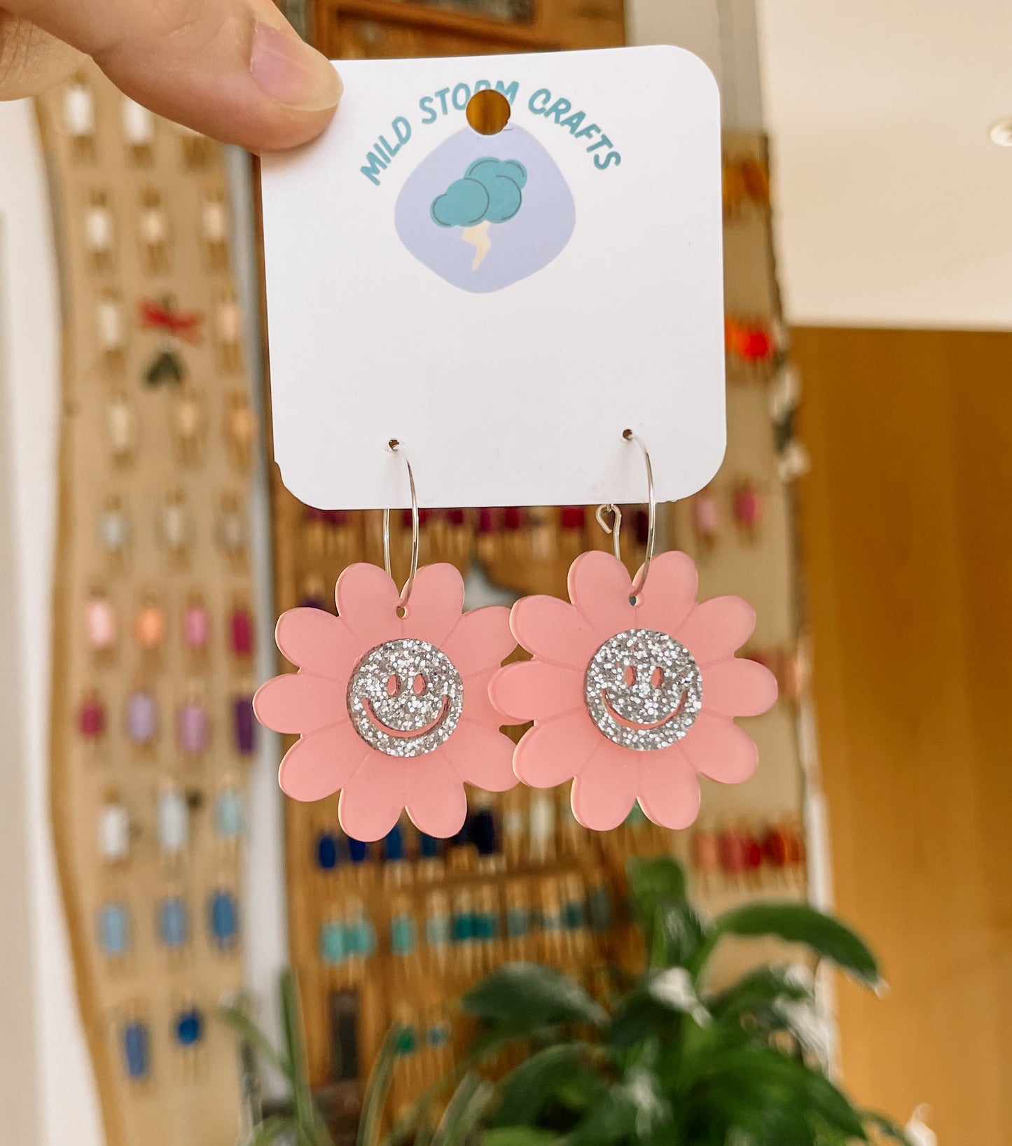 Acrylic Earrings | Smiley flowers