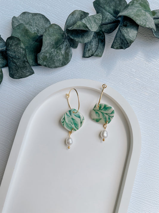 Polymer clay earrings | Leaves pattern with Pearl