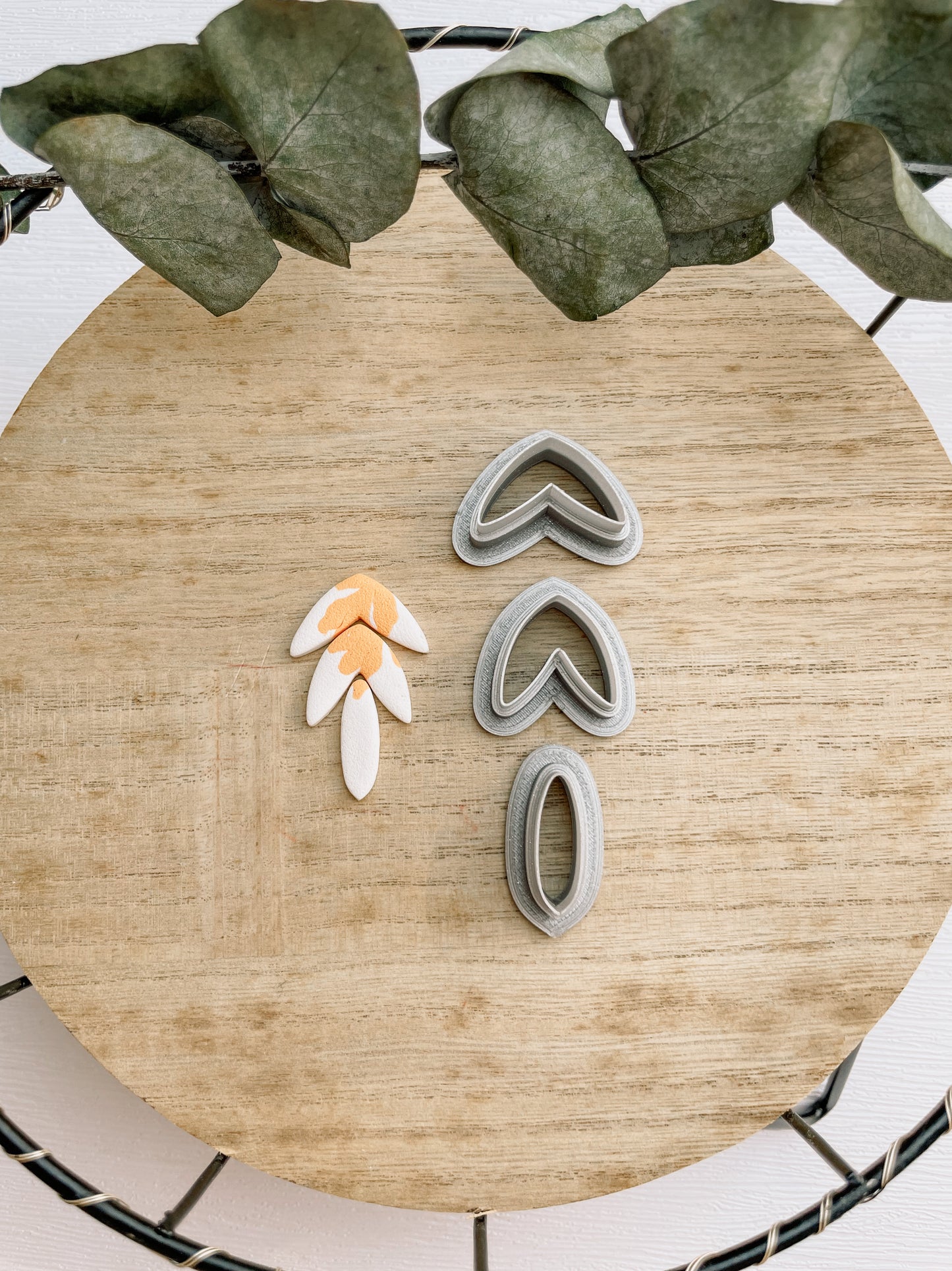 Clay Cutter 3-piece hanger