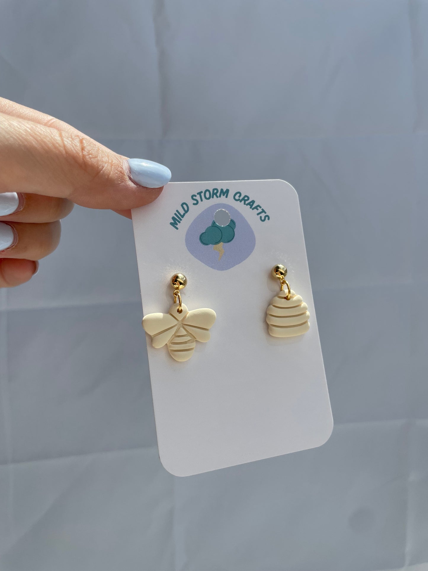 Polymer clay earrings | Bee earrings