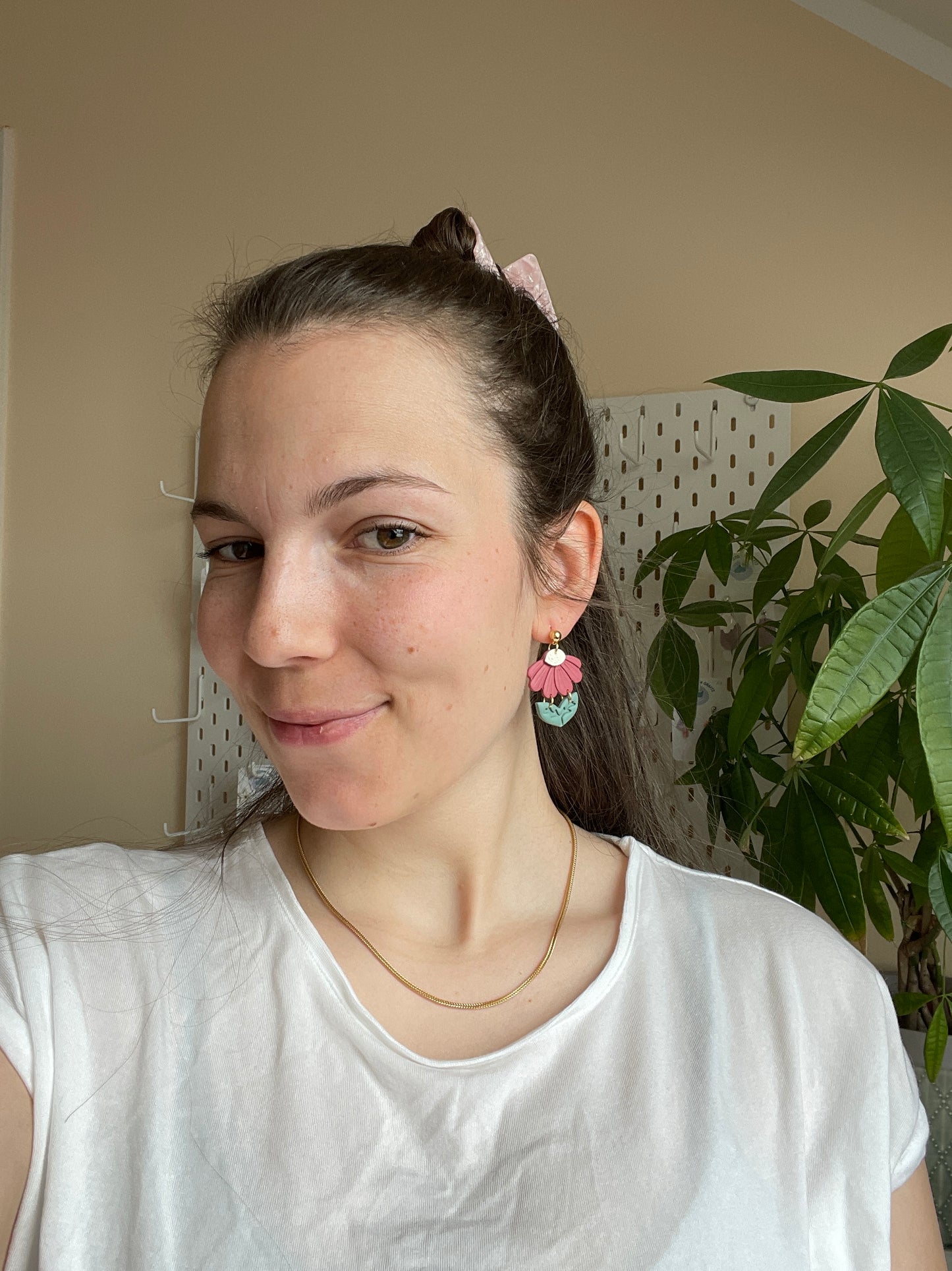 Polymer Clay Earrings | Lightweight Earrings | Hanging Daisies