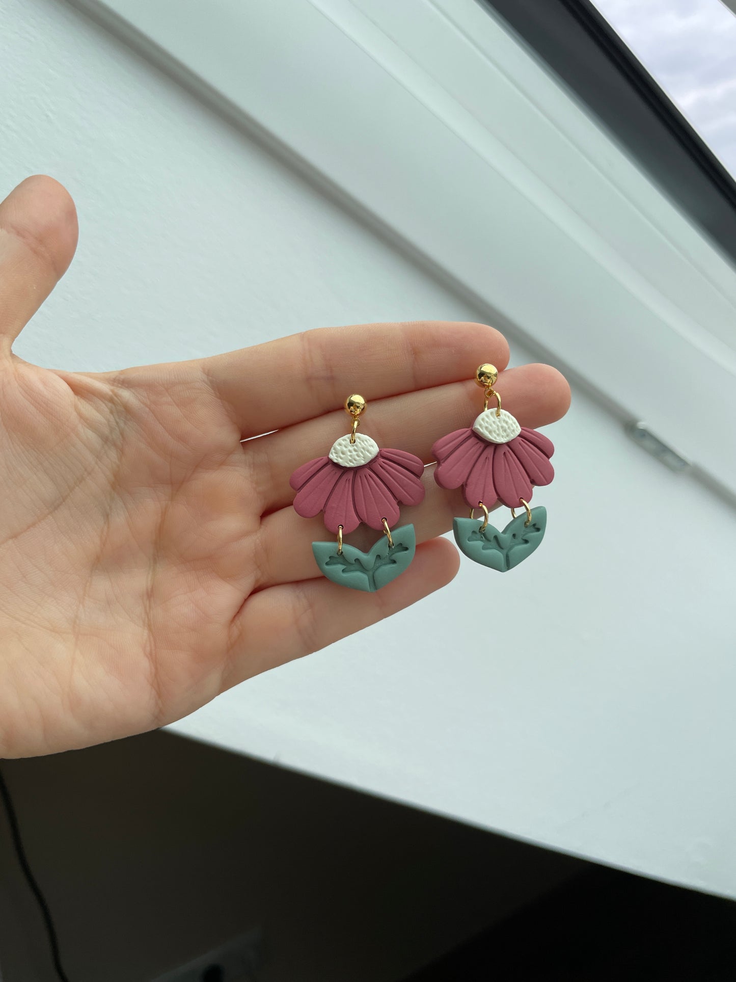 Polymer Clay Earrings | Lightweight Earrings | Hanging Daisies