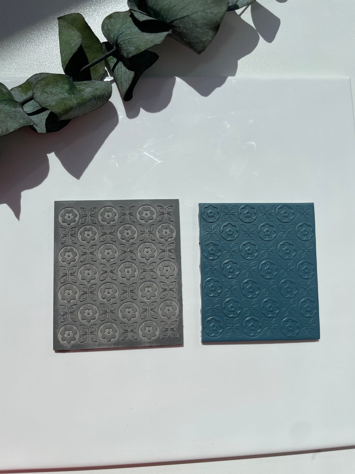 Texture Mat | Geometric Flower Pattern